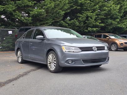 Used 2011 Volkswagen Jetta SEL