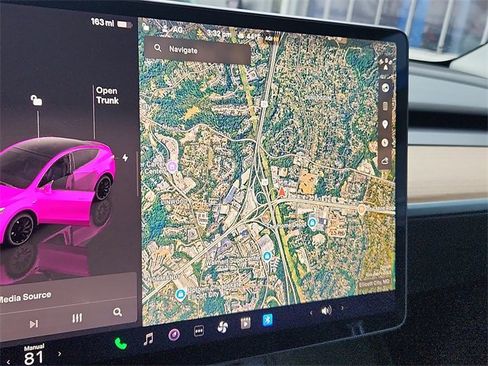 Used 2022 Tesla Model Y Performance image 17