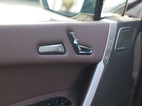 Used 2025 BMW iX M60 AWD/4WD image 19