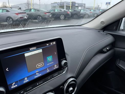 Used 2025 Nissan Sentra SV image 33