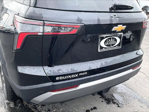Used 2025 Chevrolet Equinox LT image 6