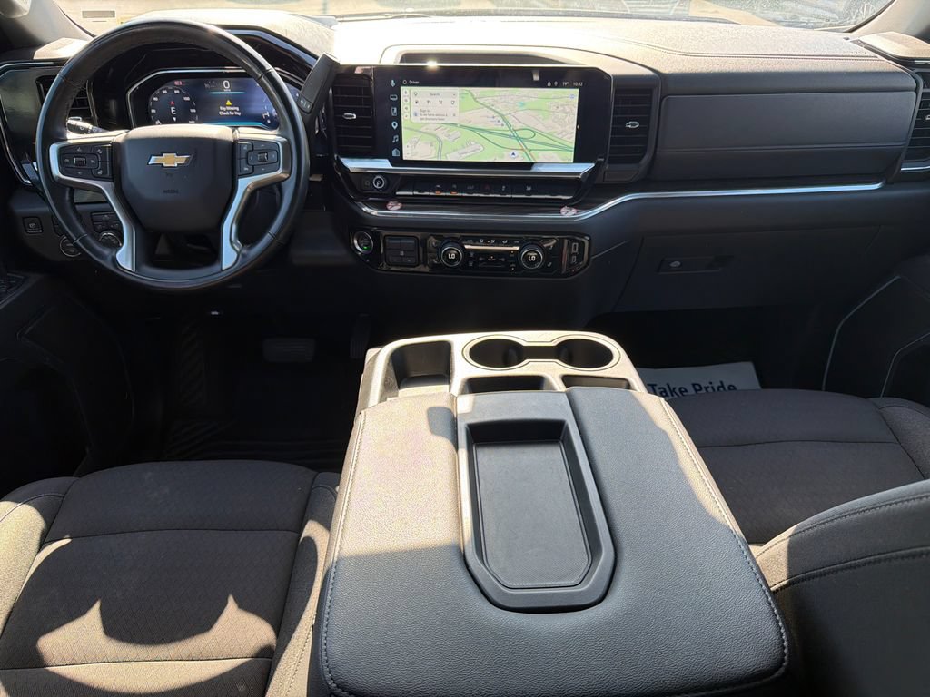 Used 2025 Chevrolet Silverado 1500 LT AWD/4WD image 22