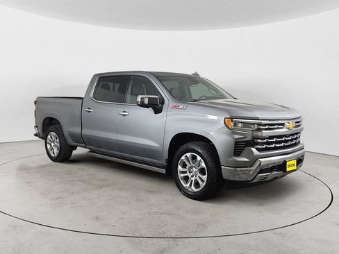 Used 2023 Chevrolet Silverado 1500 LTZ w/ LTZ Convenience Package II AWD/4WD image 3