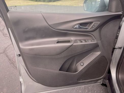 Used 2024 Chevrolet Equinox LT w/ LPO, Floor Liner Package FWD image 22