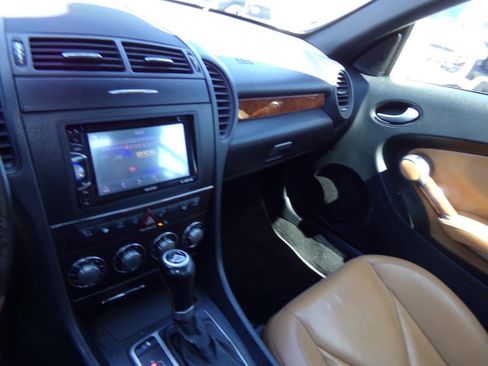 Used 2011 Mercedes-Benz SLK 300 image 45