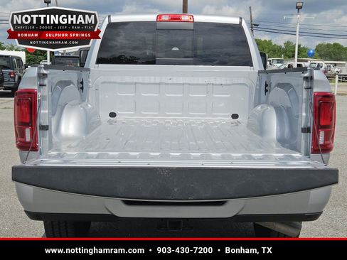 Used 2026 RAM 2500 Laramie AWD/4WD image 10
