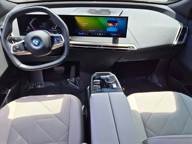 Certified 2024 BMW iX xDrive50 w/ Premium Package AWD/4WD image 19