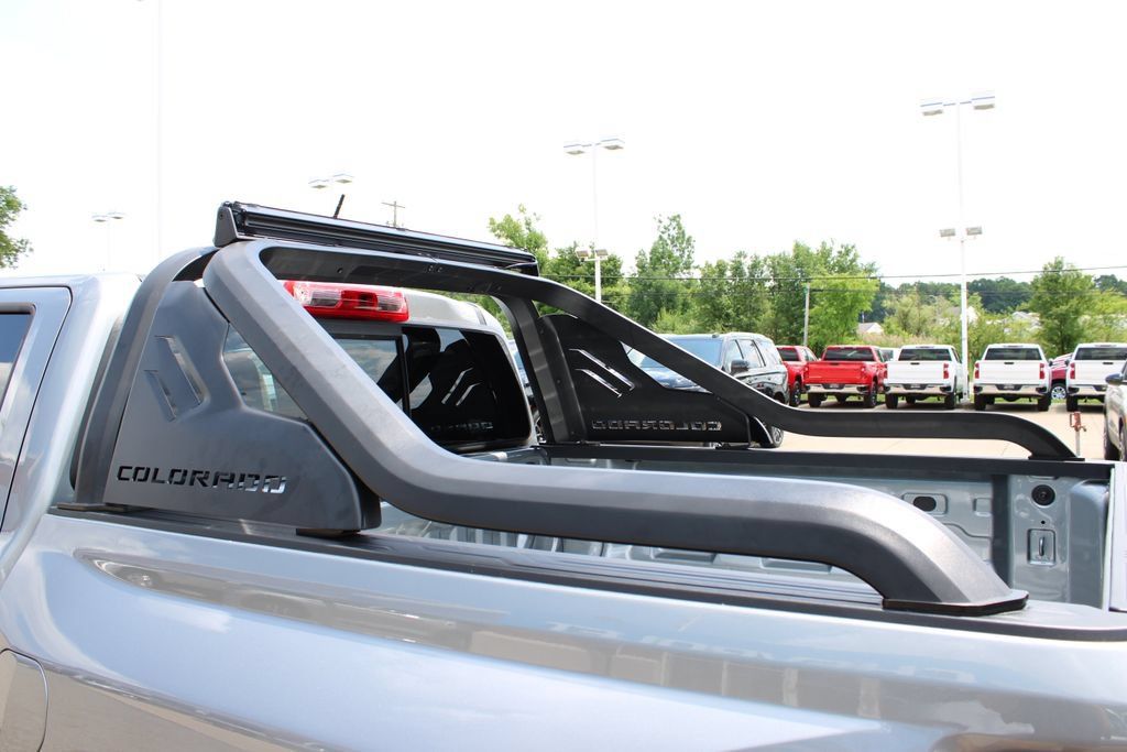 New 2026 Chevrolet Colorado Trail Boss w/ Midnight Edition AWD/4WD image 32