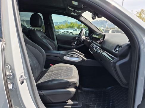 Used 2024 Mercedes-Benz GLS 63 AMG 4MATIC image 31