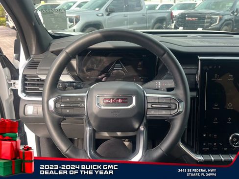 Certified 2025 GMC Acadia Elevation image 17