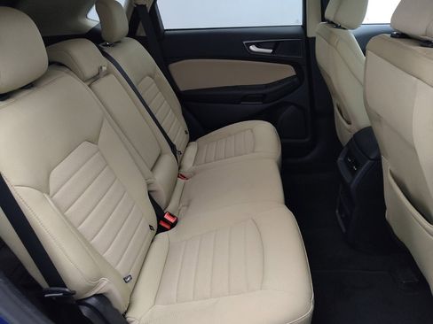 Used 2021 Ford Edge SE w/ Cargo Accessory Package FWD image 19