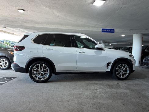 Certified 2024 BMW X5 sDrive40i w/ Parking Assistance Package RWD image 7