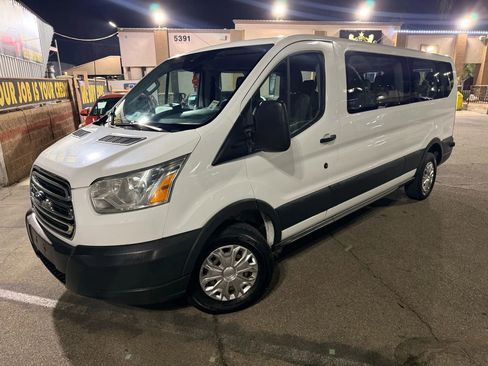 Used 2015 Ford Transit 350 XLT image 28