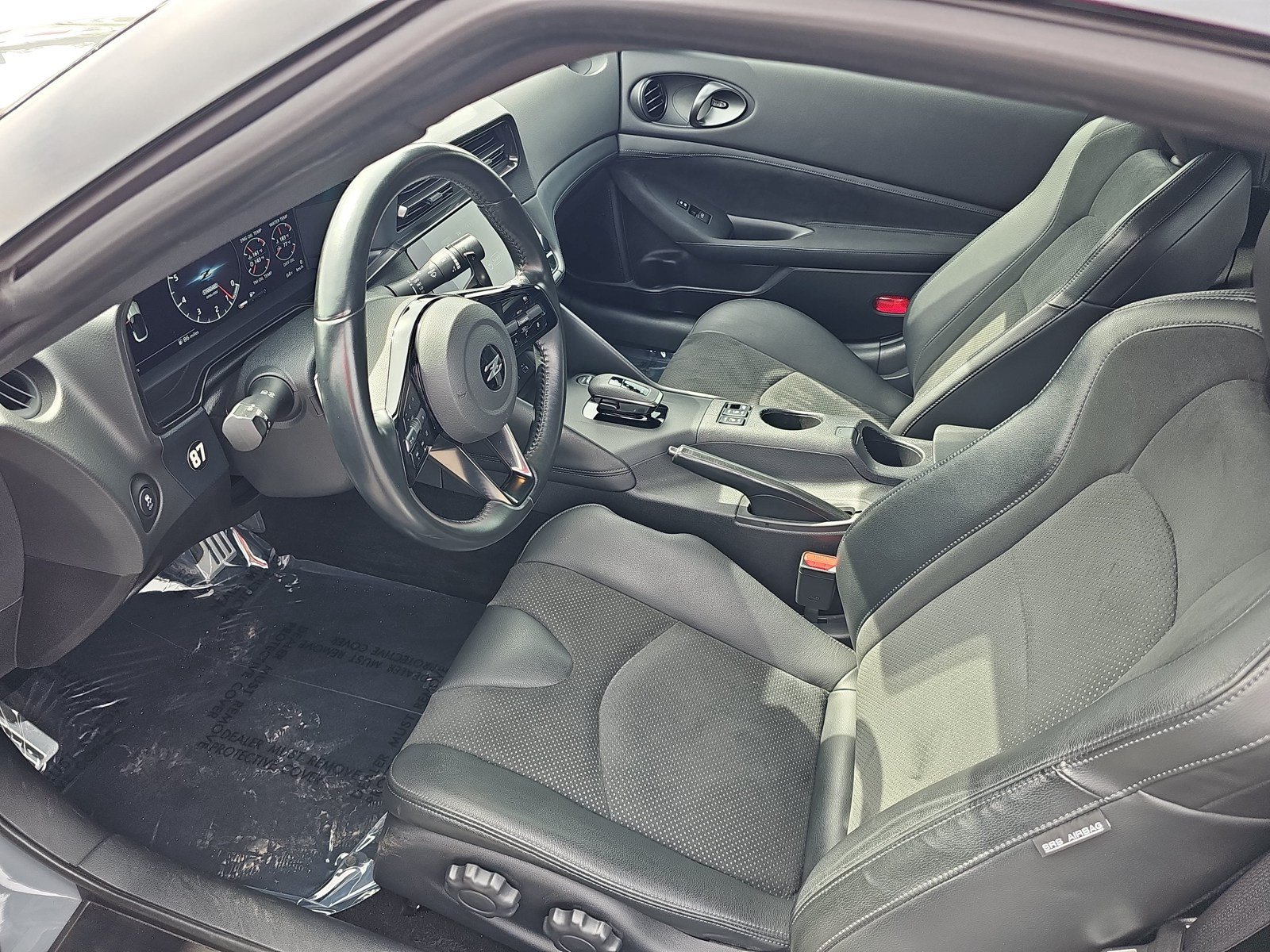 Used 2024 Nissan Z Performance w/ Floor Mat Package RWD image 11