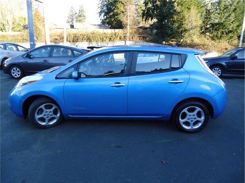 Used 2013 Nissan Leaf SV w/ LED & Quick Charge Pkg image 8