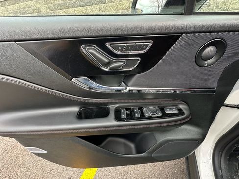 New 2026 Lincoln Corsair Reserve AWD/4WD image 18
