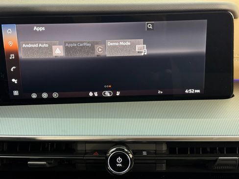 Used 2025 Nissan Murano Platinum image 32