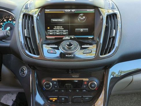 Used 2015 Ford Escape Titanium image 11