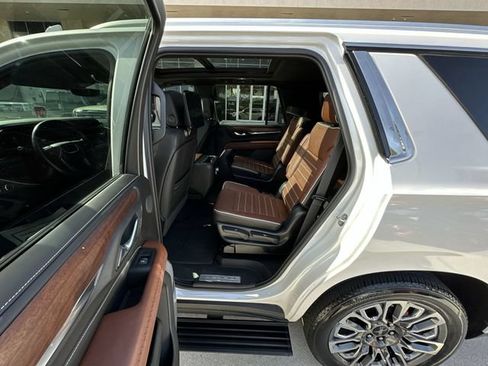 Used 2023 GMC Yukon Denali Ultimate AWD/4WD image 30