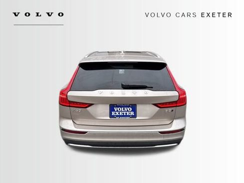 New 2026 Volvo V60 B5 Cross Country Plus w/ Climate Package image 15