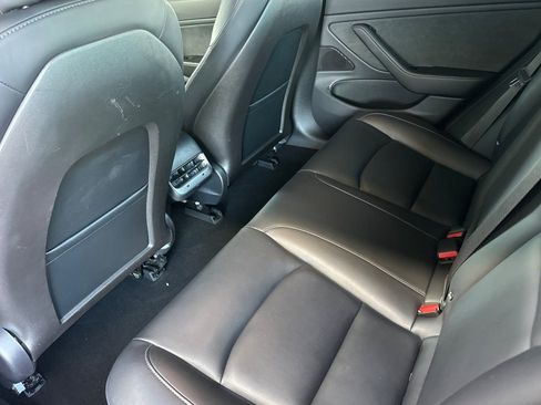 Used 2018 Tesla Model 3 Long Range image 14