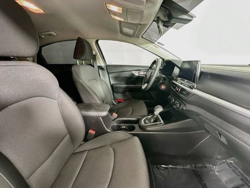Used 2024 Kia Forte LXS FWD image 26