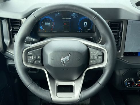 New 2025 Ford Bronco Badlands image 24