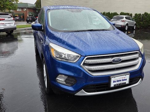 Used 2017 Ford Escape SE AWD/4WD image 4