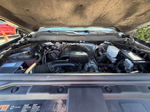 Used 2017 Chevrolet Silverado 2500 LTZ w/ LTZ Plus Package image 34