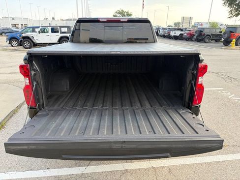 Used 2024 Chevrolet Silverado 1500 LT AWD/4WD image 12
