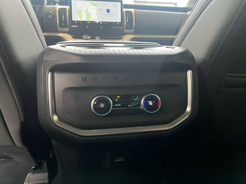 Used 2025 Ford Expedition Max Active image 21