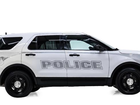 Used 2017 Ford Explorer 4WD Police Interceptor image 5
