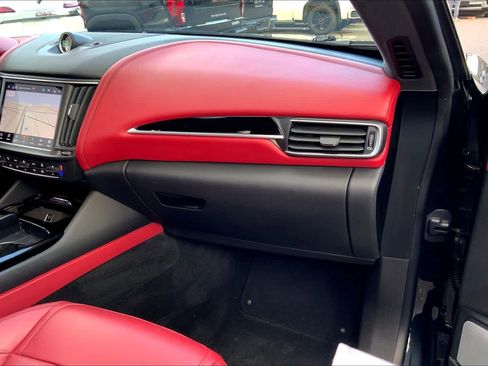 Used 2021 Maserati Levante S GranSport image 16