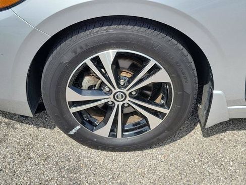 Certified 2021 Nissan Sentra SV FWD image 7