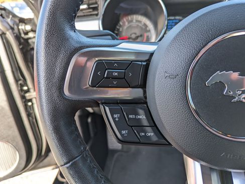 Used 2017 Ford Mustang GT Premium image 16