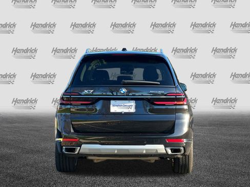 Used 2025 BMW X7 xDrive40i w/ Parking Assistance Package image 6