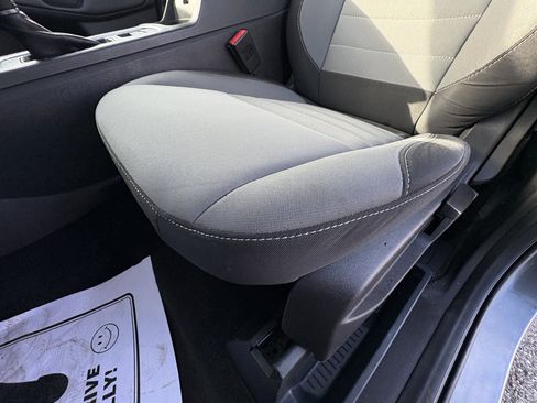 Used 2017 Ford Escape S image 32