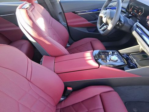 New 2026 BMW 540i xDrive w/ M Sport Package image 32