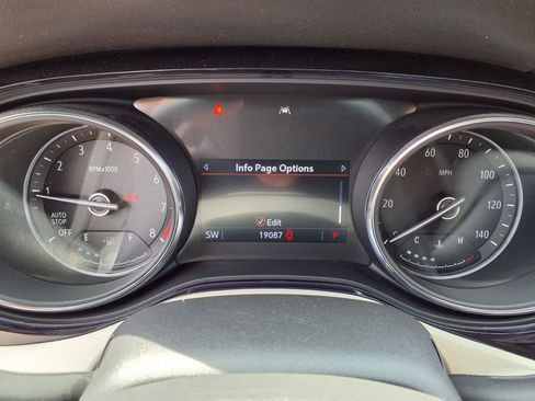 Used 2023 Buick Encore GX Preferred w/ Cold Weather Comfort Package FWD image 17