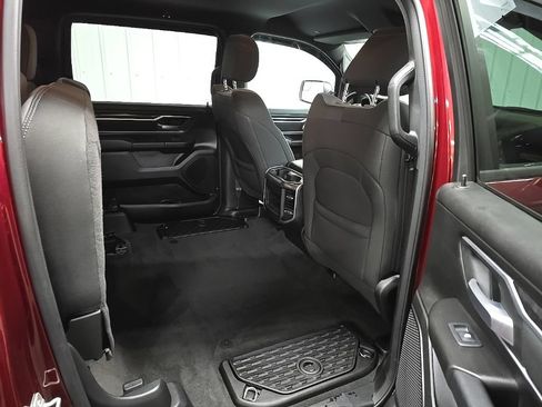 Used 2023 RAM 1500 Big Horn AWD/4WD image 17