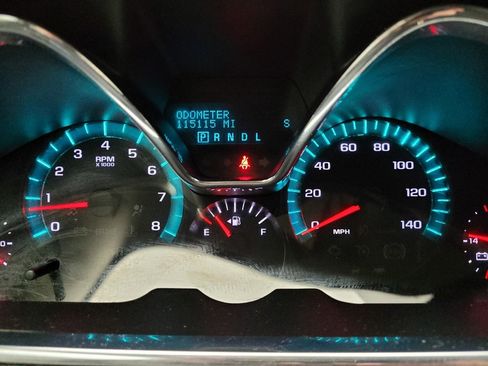 Used 2017 Chevrolet Traverse LT w/ Style and Technology Package image 23