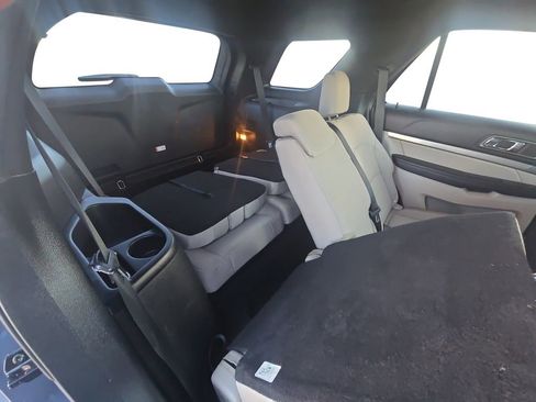 Used 2019 Ford Explorer XLT w/ Equipment Group 201A image 20