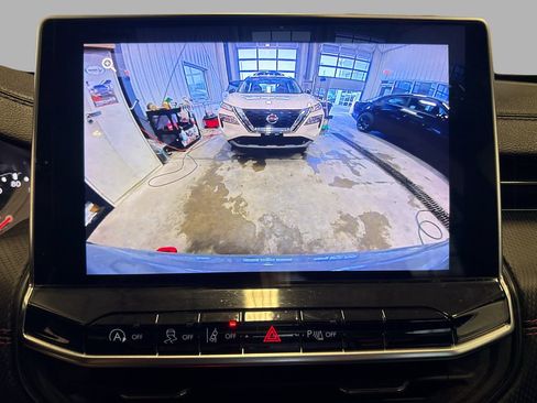 Used 2023 Jeep Compass Trailhawk AWD/4WD image 21