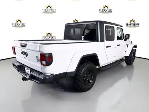Used 2022 Jeep Gladiator Sport AWD/4WD image 7