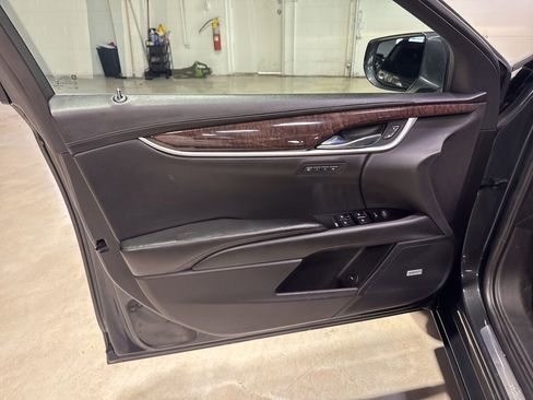 Used 2015 Cadillac XTS Luxury AWD/4WD image 26