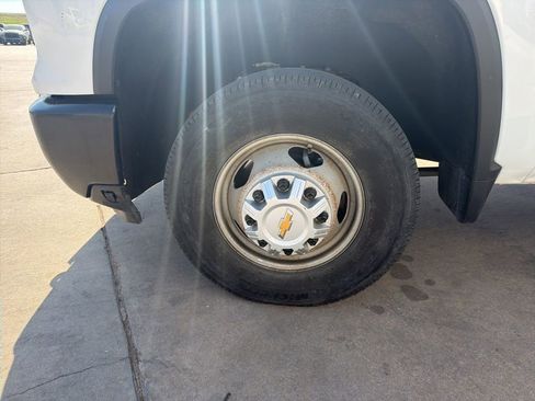 Used 2024 Chevrolet Silverado 3500 W/T w/ WT Convenience Package image 9