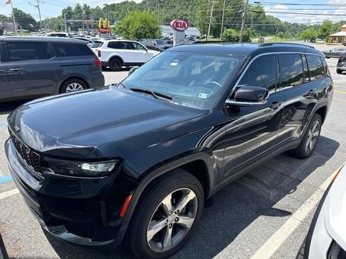 Used 2021 Jeep Grand Cherokee L Limited AWD/4WD image 26