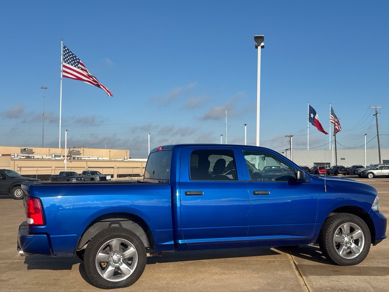 Used 2019 RAM 1500 Express w/ Express Value Package AWD/4WD image 32