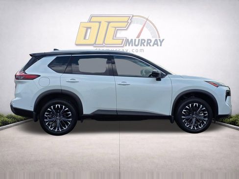 Used 2025 Nissan Rogue SL w/ Tech Package AWD/4WD image 4