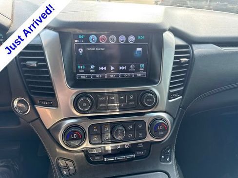 Used 2019 Chevrolet Suburban Premier w/ Premier Plus Edition RWD image 11
